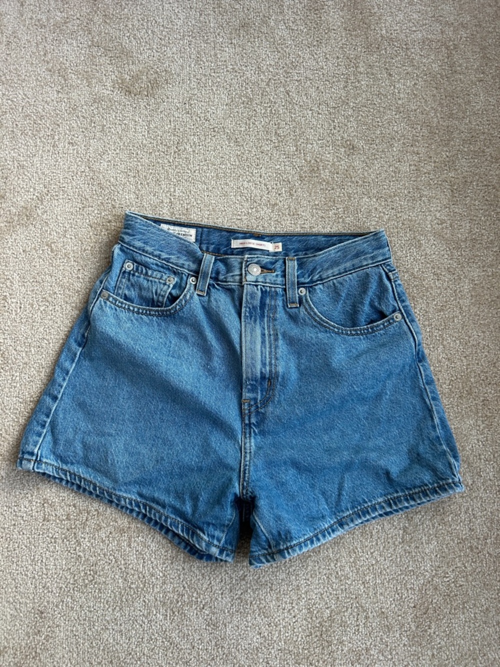 Levi’s High-Waist Blue Denim Women’s Shorts Sz 25